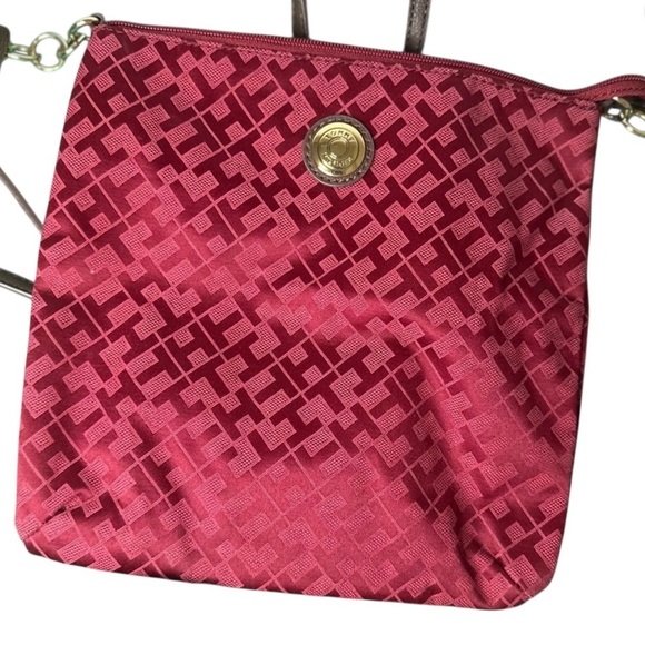 Elegant Burgundy Crossbody Bag - Picture 1 of 7